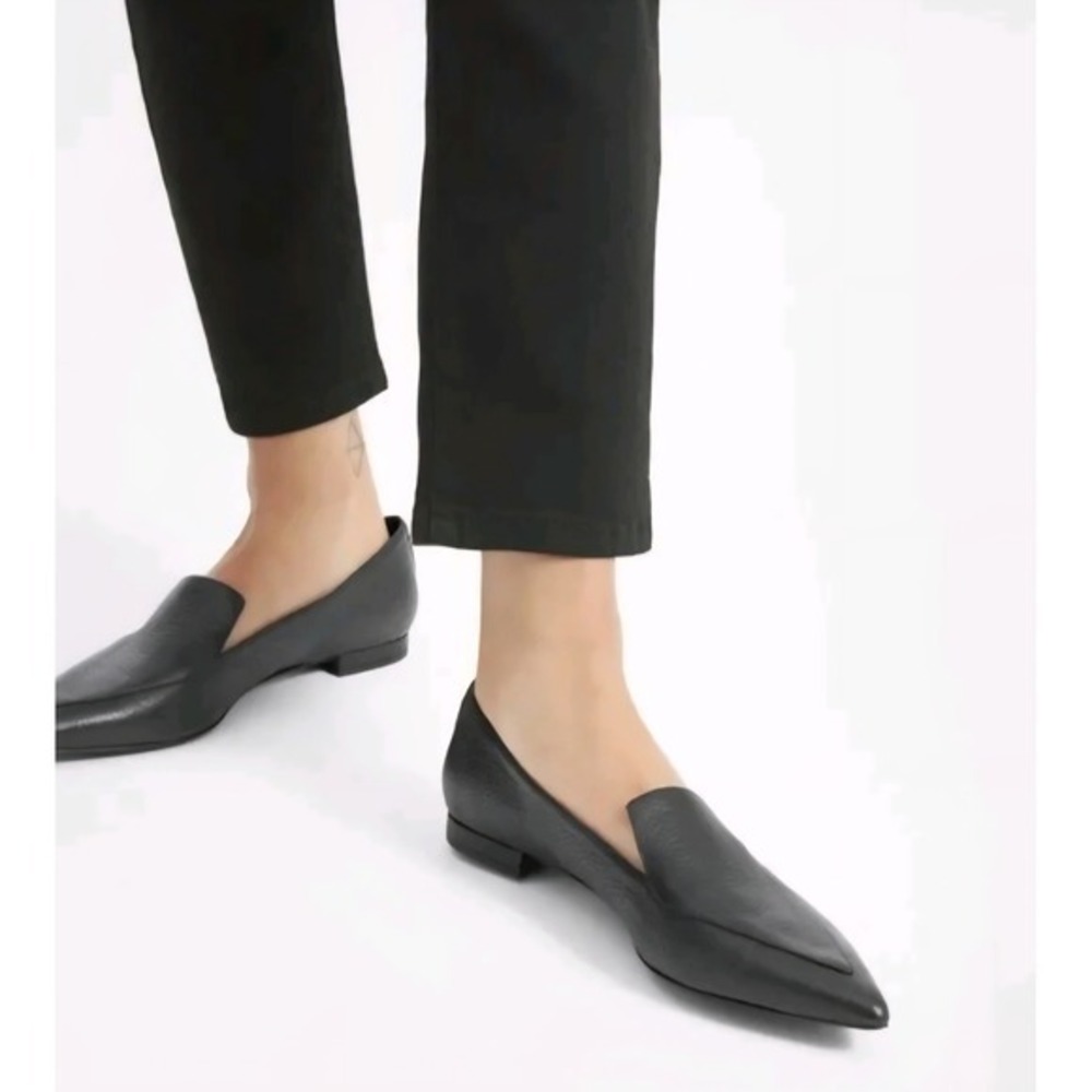 Everlane The Boss Black Pebbled Italian Leather Pointed Toe Loafer Flat Shoes 9